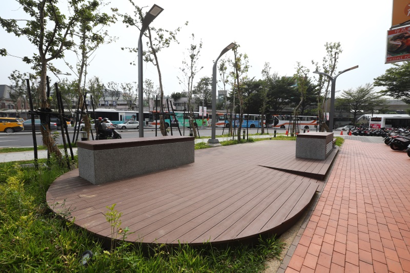 台中 火車站-木平台 (10).jpg