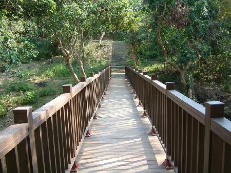 木紋塑膠仿木,塑木,彰化縣銀行山登山步道