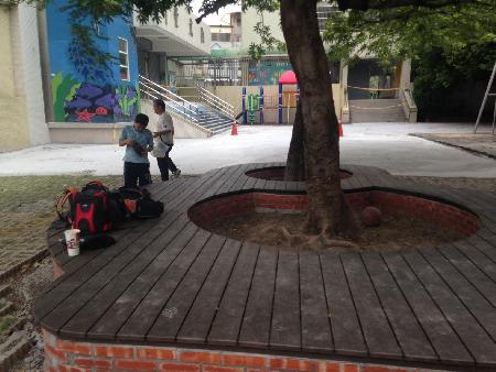 木作工程,環型座椅.塑木.北市文昌國小