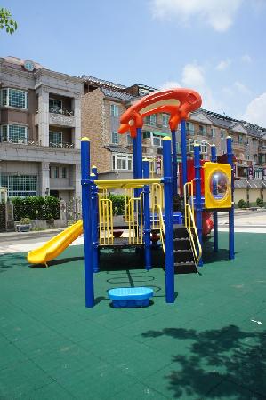 兒童遊具,搖搖馬,忠貞兒童公園