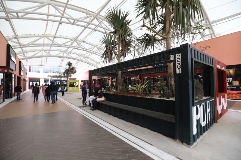 台中三井OUTLET-木纖仿木-座椅、桌子、花廂 (4).jpg