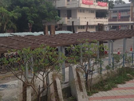 木紋塑膠仿木,塑木,麟洛國中