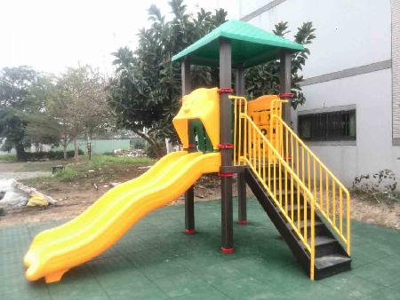 兒童遊具,草屯鎮紅瑤社區