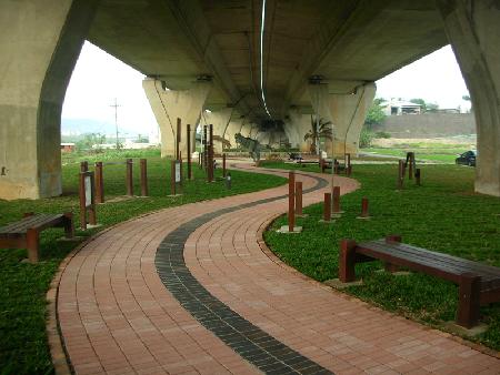 體健設施,木作體健,香妃木,水美溪親水公園