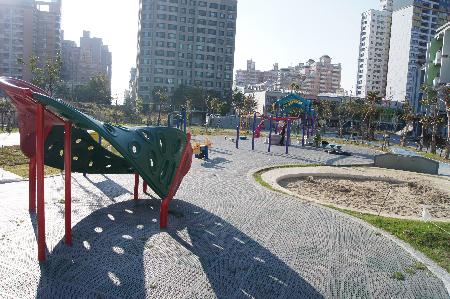 兒童遊具,大墩國民小學