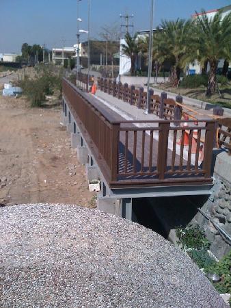 木紋塑膠仿木,塑木,石岡自行車道