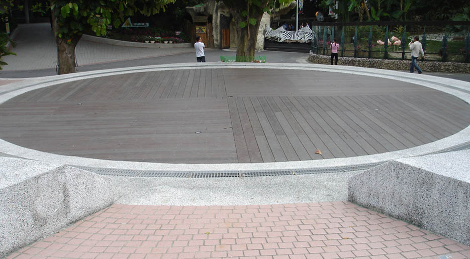 壽山動物園噴水平台