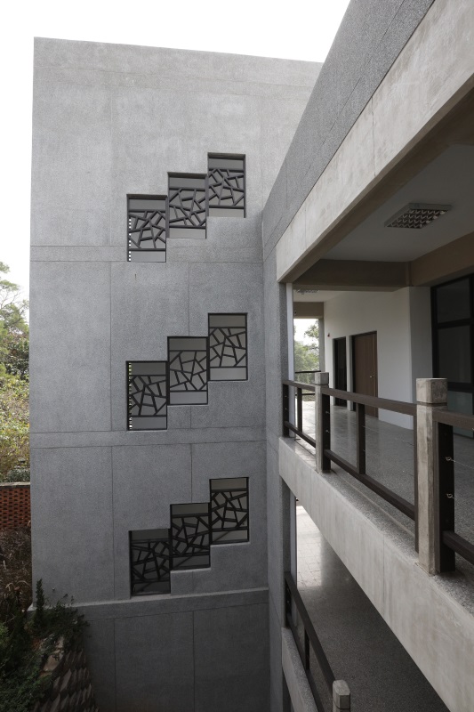 東海大學景觀系館-欄杆、木棧道 (5).jpg