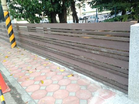 木紋塑膠仿木,塑木,麟洛國中