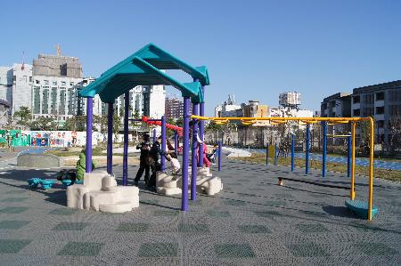 兒童遊具,大墩國民小學