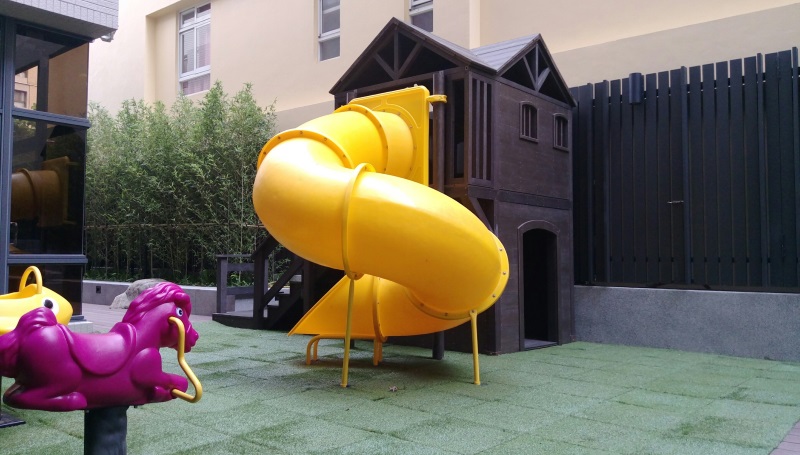 澄石見真-遊具 ().jpg