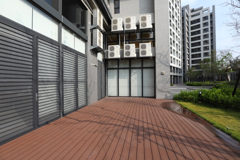 台中 大里 南山人壽建案-花架、木平台 (21).jpg