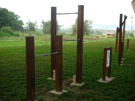 體健設施,木作體健,香妃木,水美溪親水公園