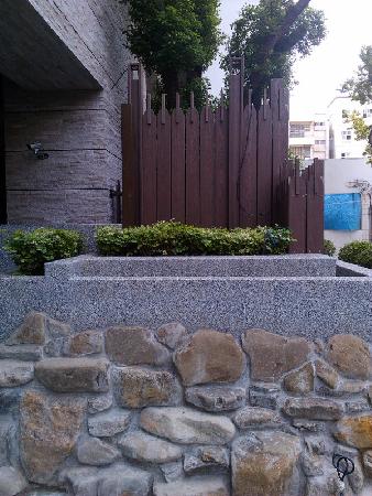 木紋塑膠仿木,塑木,高雄市前鎮區美術樹屋平台