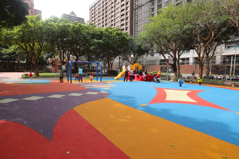 同安公園 -遊具 (1).jpg