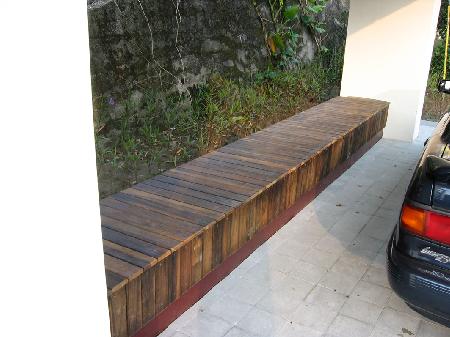 街道傢俱,南洋黑桃木,新社自行車綠廊