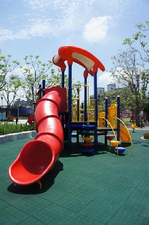 兒童遊具,搖搖馬,忠貞兒童公園