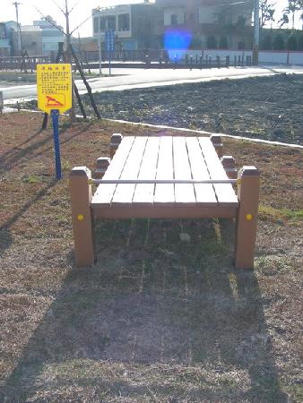 體健設施,木纖仿木土厝農村社區