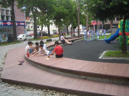 景觀材料,塑木,木纖仿木,武昌公園