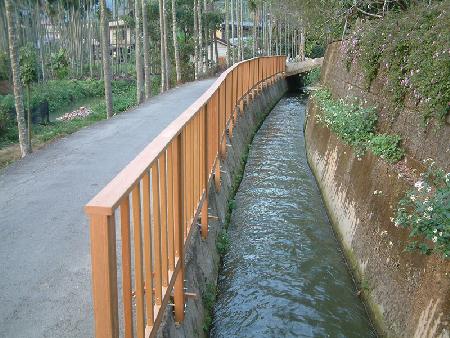 木紋塑膠仿木,塑木,南投縣埔里鎮自行車道