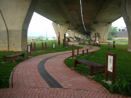 體健設施,木作體健,香妃木,水美溪親水公園