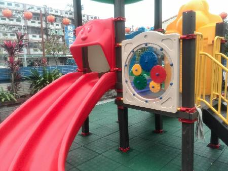 兒童遊具,草屯鎮紅瑤社區
