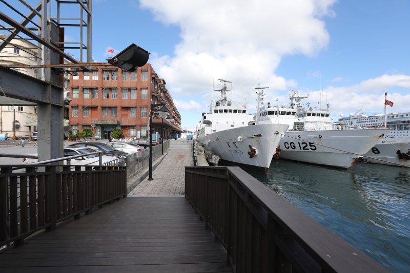 基隆碼頭-木棧道、座椅、欄杆 (12).jpg