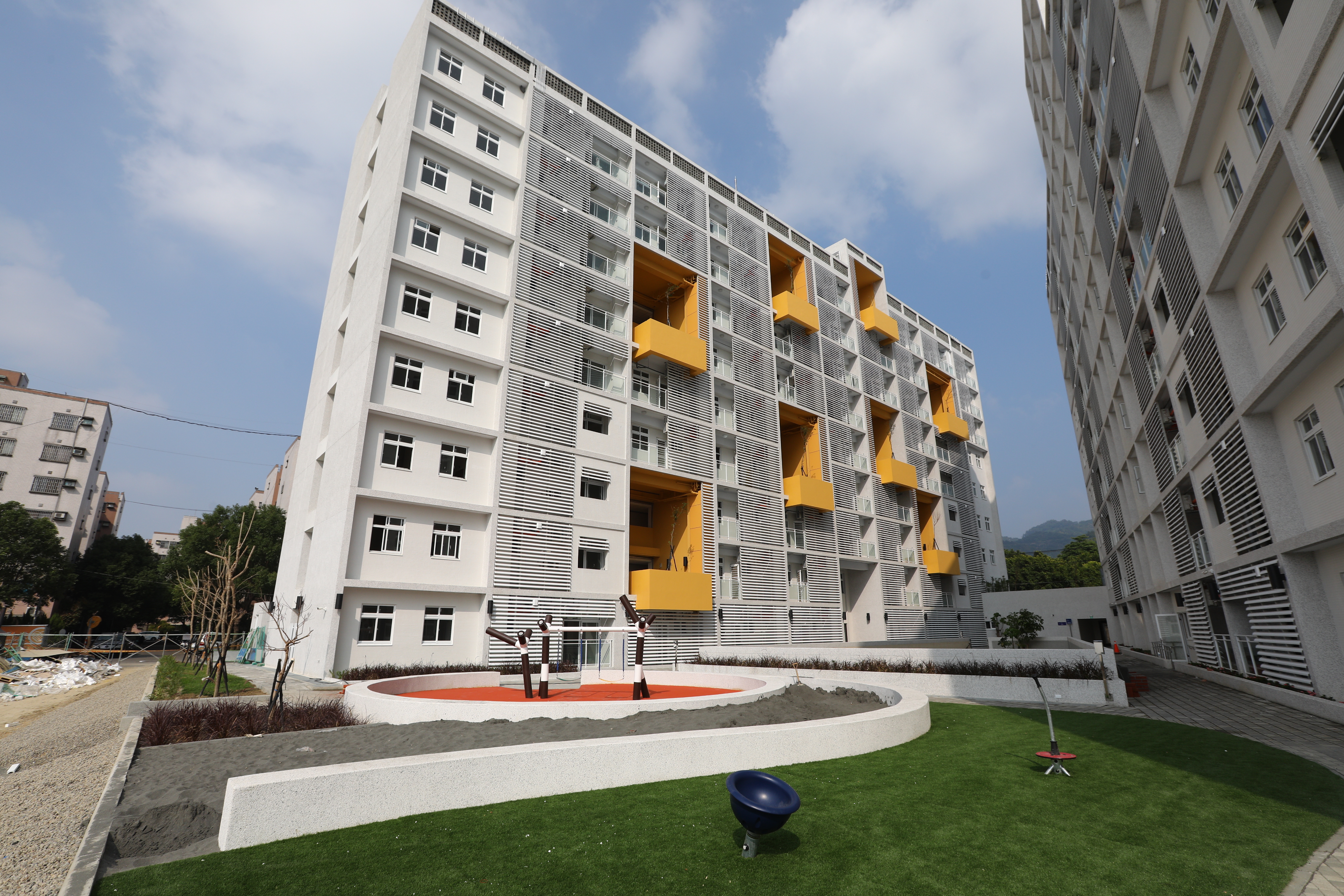 台中 社會住宅遊具 (2).JPG