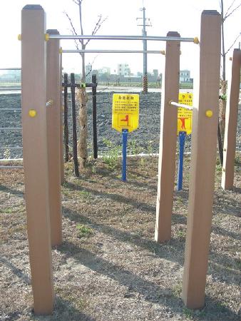 體健設施,木纖仿木土厝農村社區