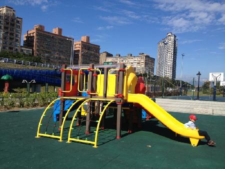 兒童遊具,樹型體健,追風園區