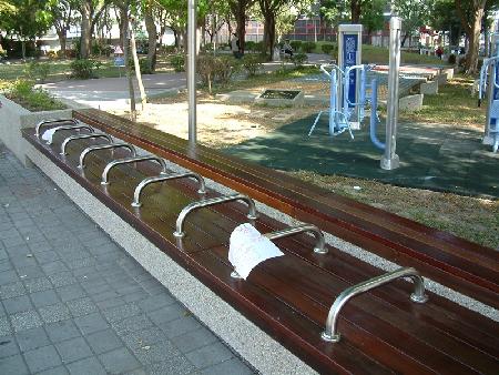 街道傢俱,太平洋鐵木,逢甲公園