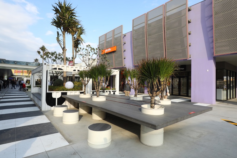 台中三井OUTLET-木纖仿木-座椅、桌子、花廂 (13).jpg