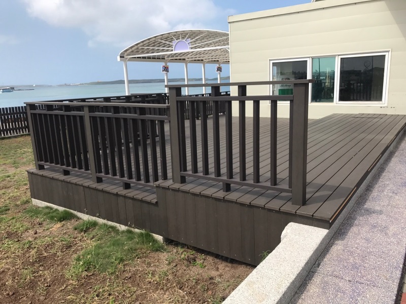 澎湖碼頭-木平台、柵欄、欄杆 (2).jpg