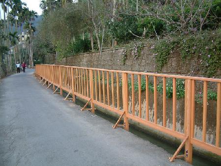 木紋塑膠仿木,塑木,南投縣埔里鎮自行車道