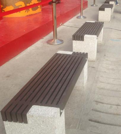 街道傢俱,塑木,北港武德宮