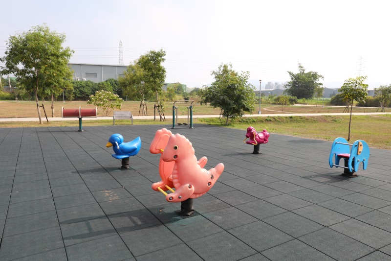 台中 遊具、體健設施 ().jpg