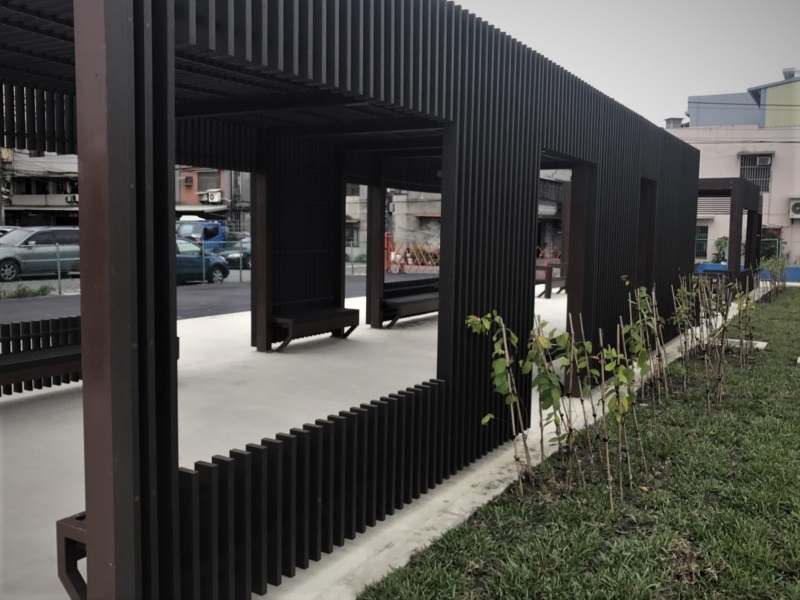 八德公園-玻麗 -木座椅、花架、格柵 (13).jpg